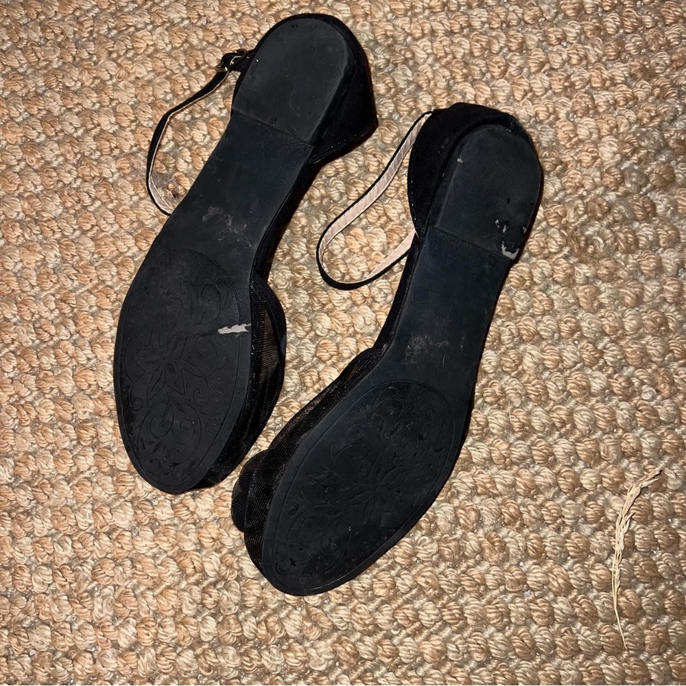 Qupid Black and Cream Floral Flats - Picture 4 of 4